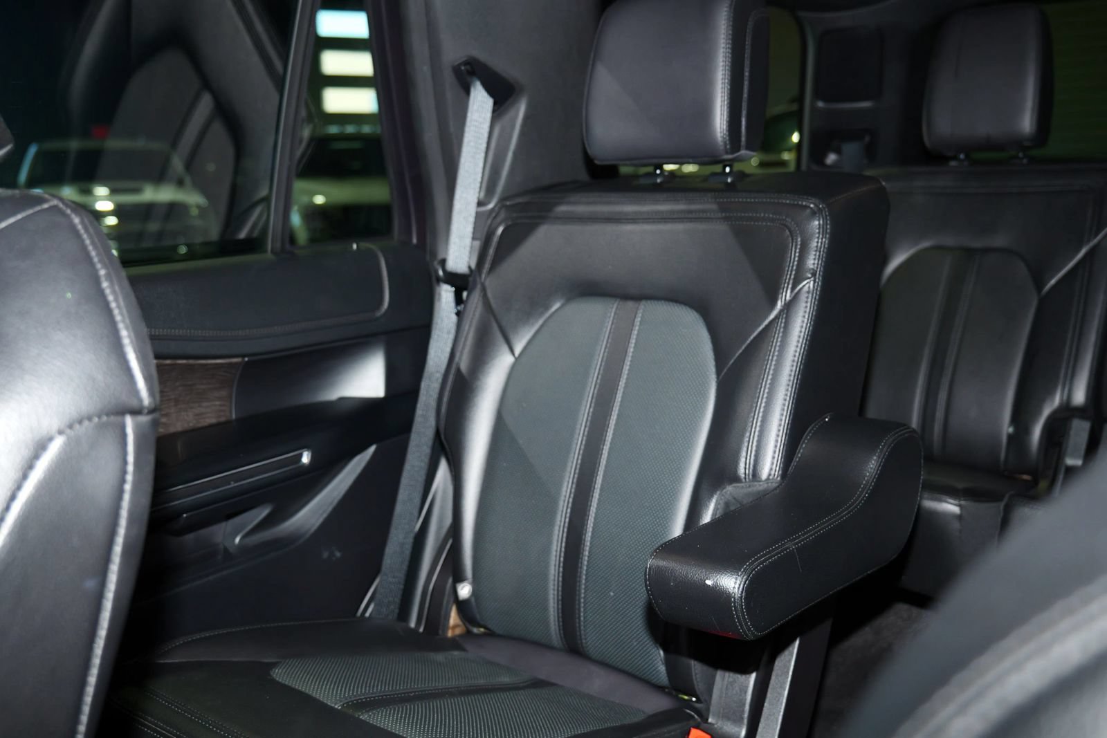 Used 2021 Ford Expedition Limited AWD/4WD image 20