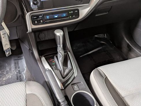 Used 2019 Toyota Corolla LE image 29