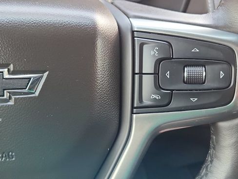 Used 2022 Chevrolet Tahoe Z71 w/ Luxury Package AWD/4WD image 31