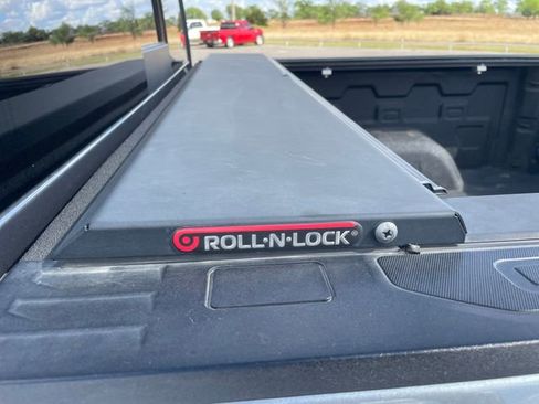 Used 2020 GMC Sierra 1500 Elevation w/ Elevation Value Package image 9