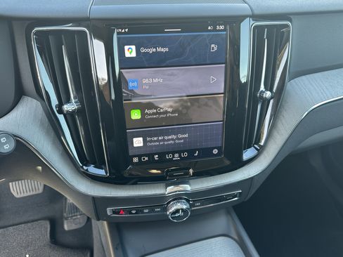 Used 2025 Volvo XC60 B5 Plus w/ Climate Package image 22