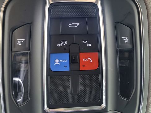 Used 2023 Jeep Grand Cherokee Laredo w/ Luxury Tech Group I image 64