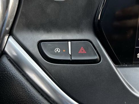 Used 2020 Chevrolet Blazer LT w/ Sound & Technology Package FWD image 21