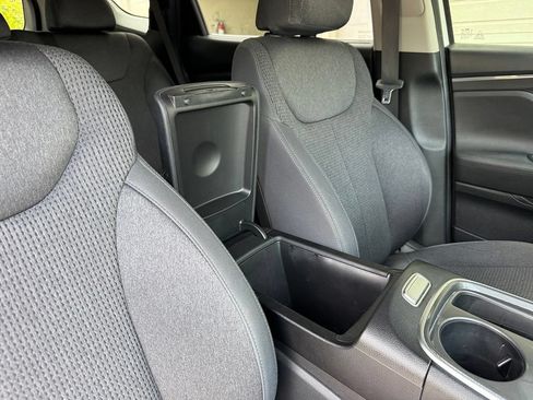 Used 2022 Hyundai Santa Fe SEL w/ Convenience Package FWD image 41