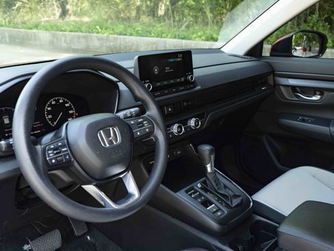 Used 2024 Honda CR-V LX image 16
