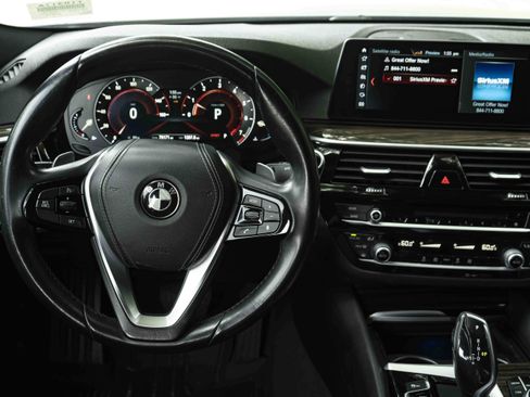 Used 2017 BMW 530i RWD image 19