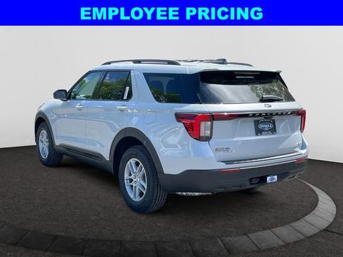 New 2026 Ford Explorer Active AWD/4WD image 3