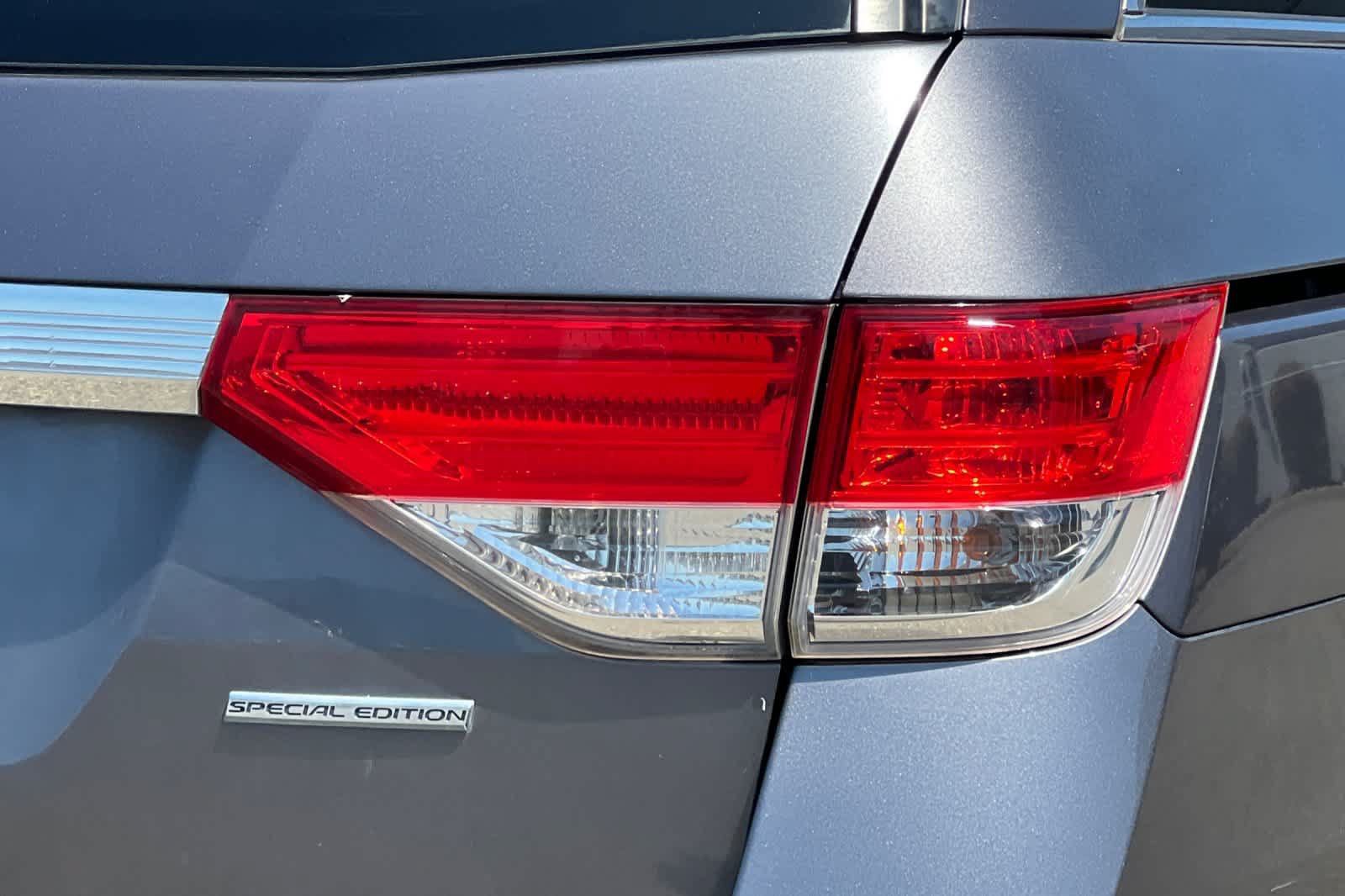 Used 2016 Honda Odyssey SE image 34