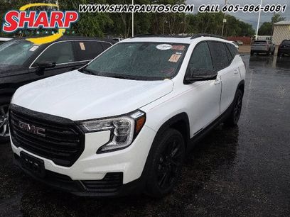 Used 2023 GMC Terrain SLE w/ Driver Convenience Package