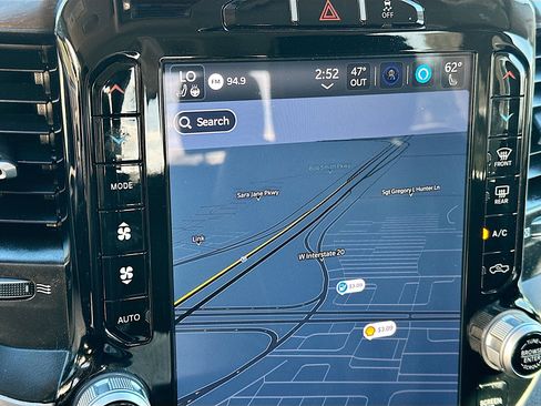 Used 2024 RAM 2500 Laramie image 24