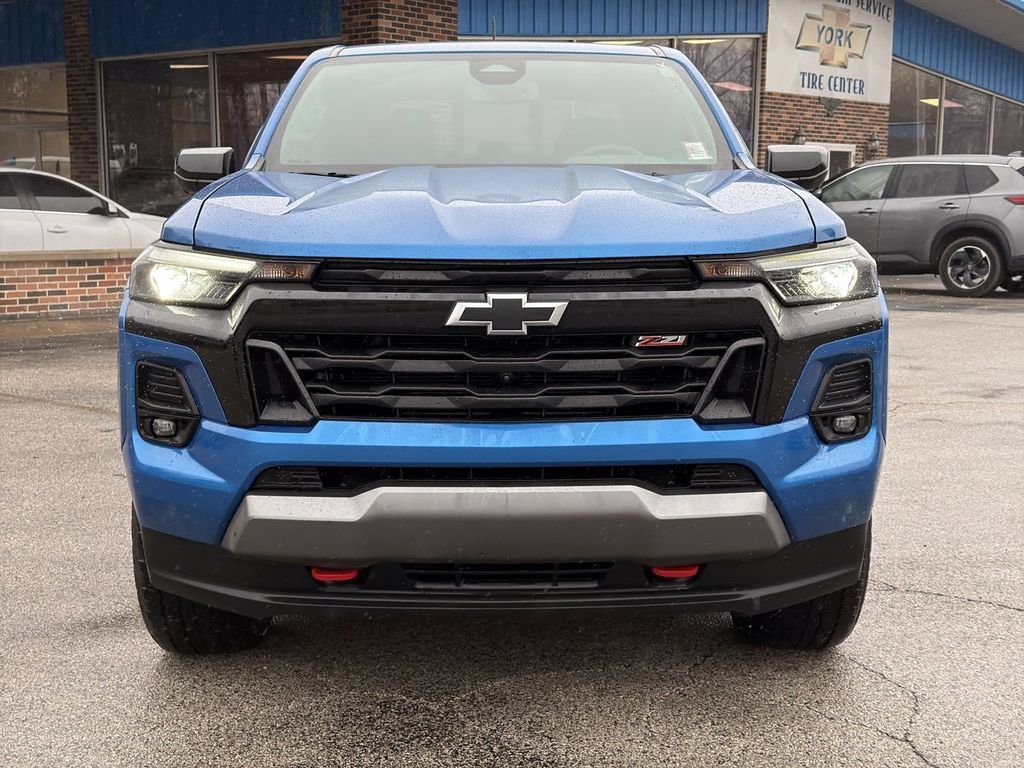 Used 2024 Chevrolet Colorado Z71 w/ Z71 Convenience Package 2 AWD/4WD image 29
