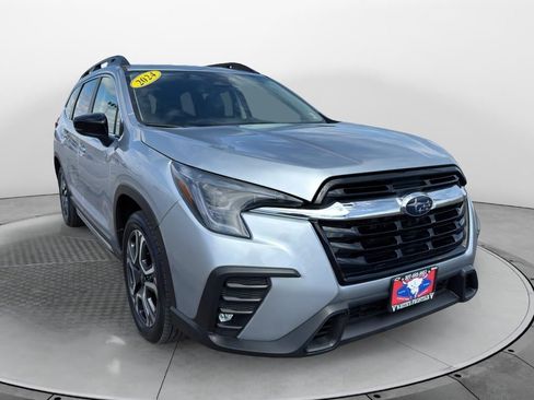 Used 2024 Subaru Ascent Limited w/ Technology Package AWD/4WD image 3