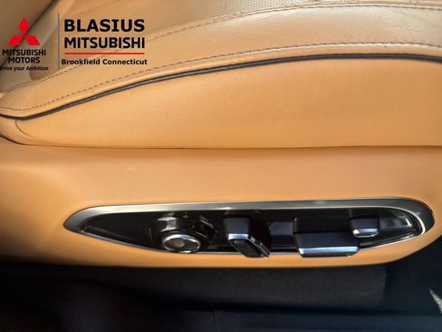 Used 2023 Jeep Grand Cherokee L Summit w/ Advanced Protech Group IV image 50