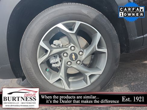 Certified 2025 Chevrolet Trax LT w/ Driver Confidence Package image 19