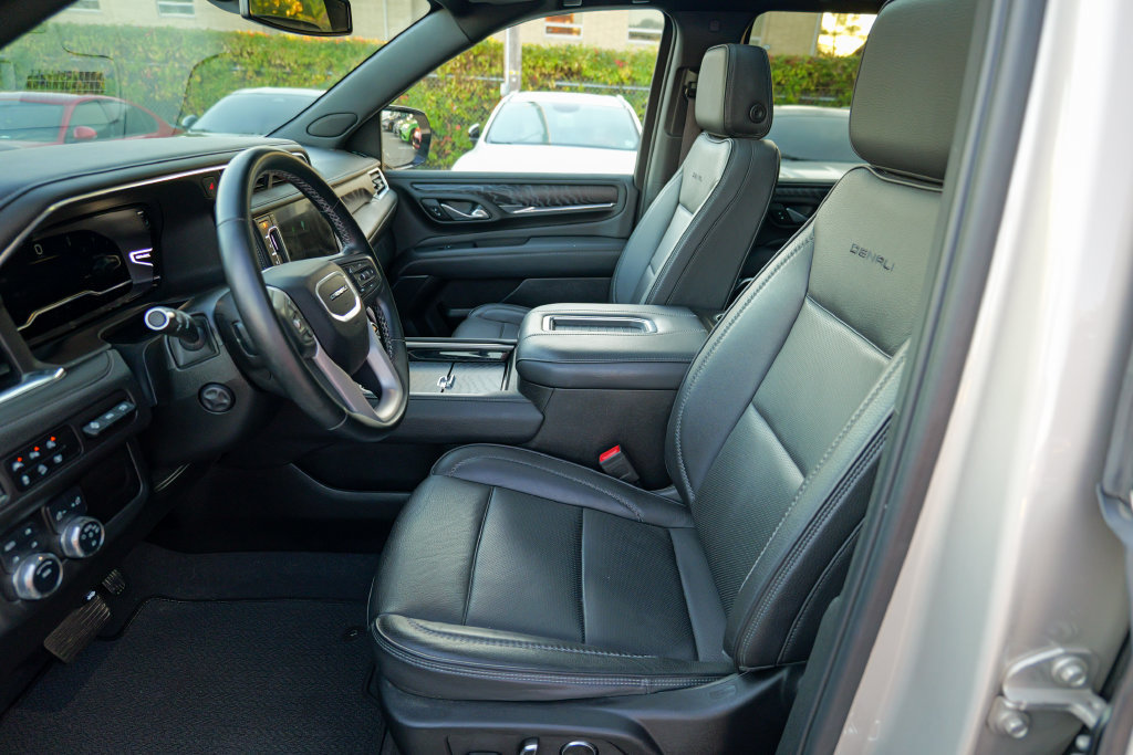 Used 2023 GMC Yukon Denali AWD/4WD image 20