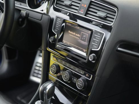 Used 2015 Volkswagen Golf R 4-Door AWD/4WD image 48