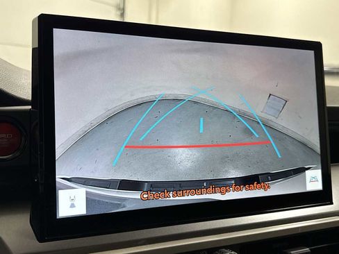 Used 2024 Toyota Tacoma TRD Off-Road image 19