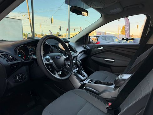 Used 2013 Ford Escape SE image 17