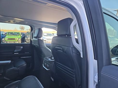 Used 2025 Ford Expedition Max Platinum image 90