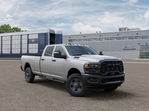 New 2026 RAM 2500 Tradesman AWD/4WD image 18