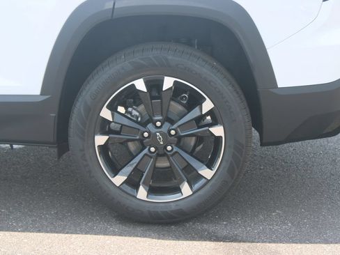 New 2027 Chevrolet Equinox RS w/ Convenience Package III AWD/4WD image 22