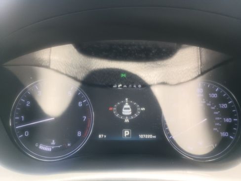 Used 2015 Hyundai Genesis 5.0 RWD image 20