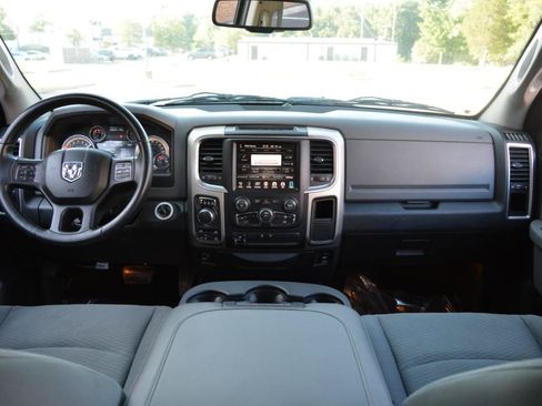 Used 2015 RAM 1500 Big Horn AWD/4WD image 18