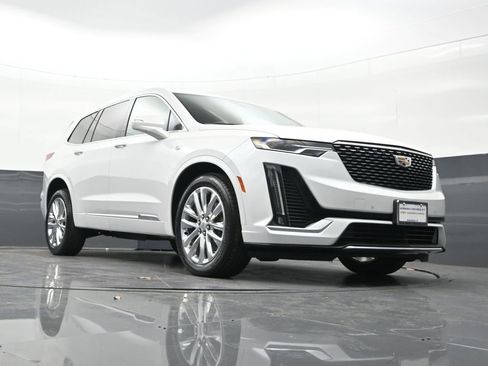 Used 2020 Cadillac XT6 Premium Luxury AWD/4WD image 30