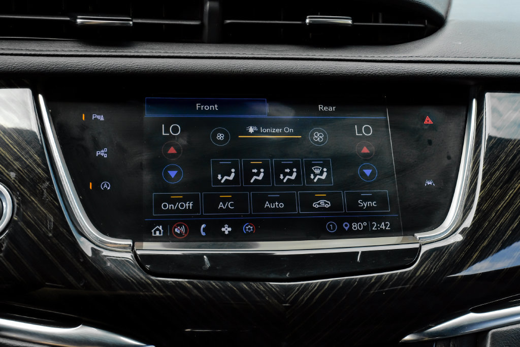 Used 2020 Cadillac XT6 Premium Luxury FWD image 38