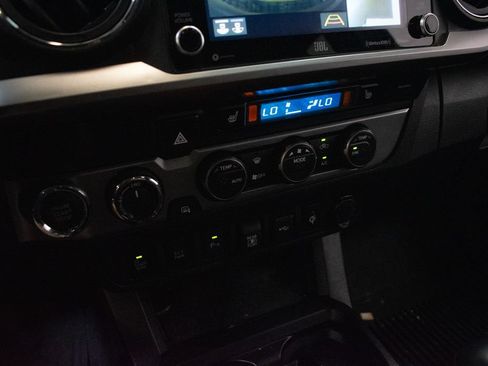 Used 2021 Toyota Tacoma Limited w/ Nightshade Package AWD/4WD image 17