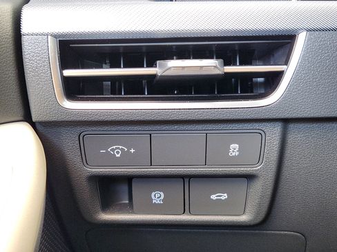 Used 2025 Hyundai Sonata SEL FWD image 21