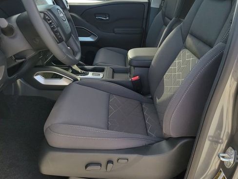 New 2026 Nissan Frontier SV w/ SV Convenience Package image 6