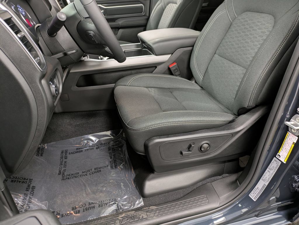 Used 2026 RAM 1500 Big Horn AWD/4WD image 11
