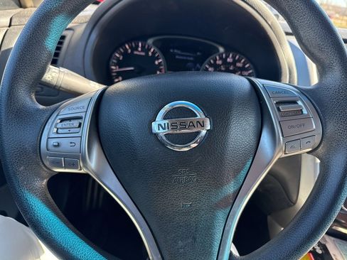 Used 2013 Nissan Altima 2.5 S image 24