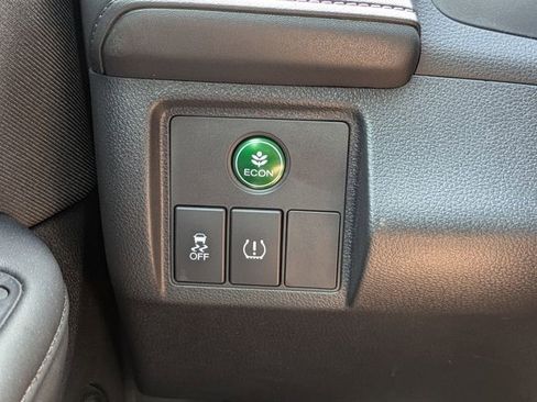 Used 2019 Honda HR-V LX image 25
