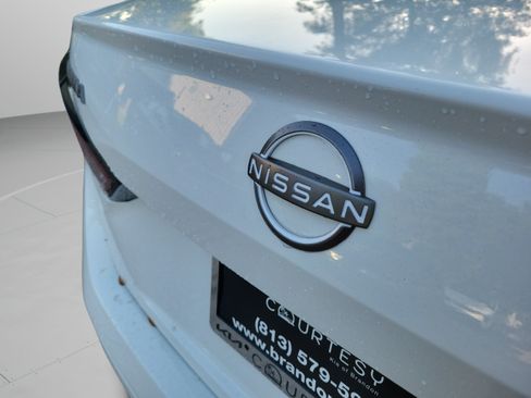 Used 2024 Nissan Altima 2.5 SR FWD image 31