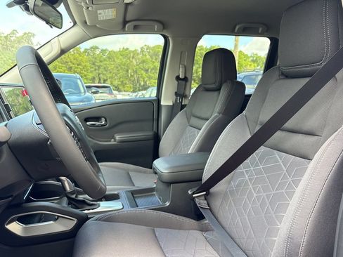 New 2026 Nissan Frontier SV w/ SV Convenience Package RWD image 4
