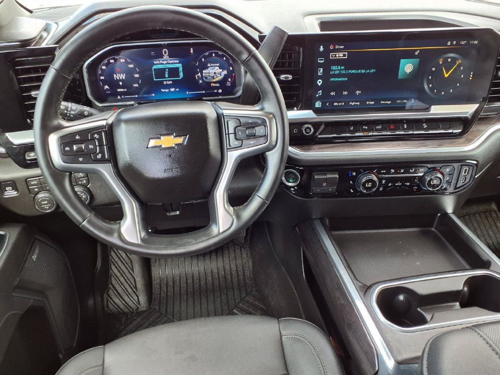 Used 2026 Chevrolet Silverado 2500 LTZ w/ LTZ Plus Package AWD/4WD image 14