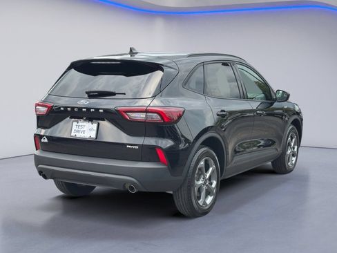 Used 2025 Ford Escape ST-Line AWD/4WD image 3
