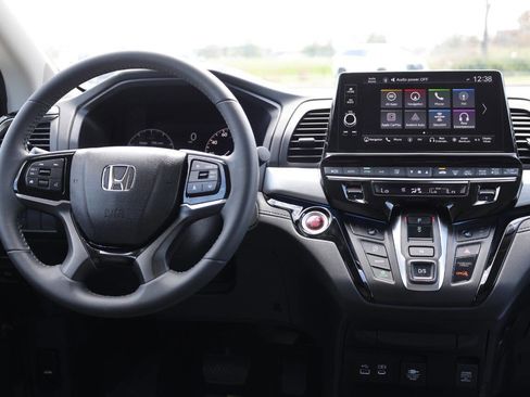 Used 2026 Honda Odyssey Touring image 25