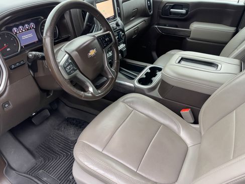 Used 2020 Chevrolet Silverado 2500 LTZ w/ LTZ Premium Package image 15