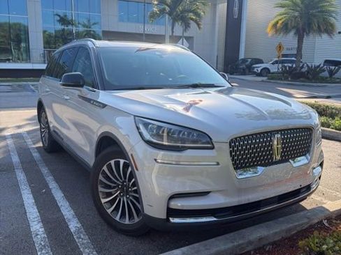 Certified 2023 Lincoln Aviator 2WD w/ Premium Package image 2