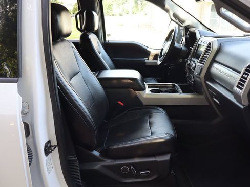 Used 2017 Ford F350 Lariat w/ Chrome Package AWD/4WD image 22
