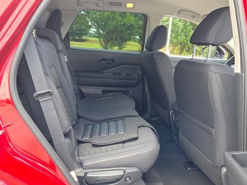 New 2026 Nissan Pathfinder SV FWD image 15