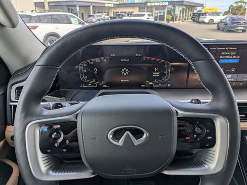 Certified 2025 INFINITI QX80 Luxe w/ Exterior Package image 30