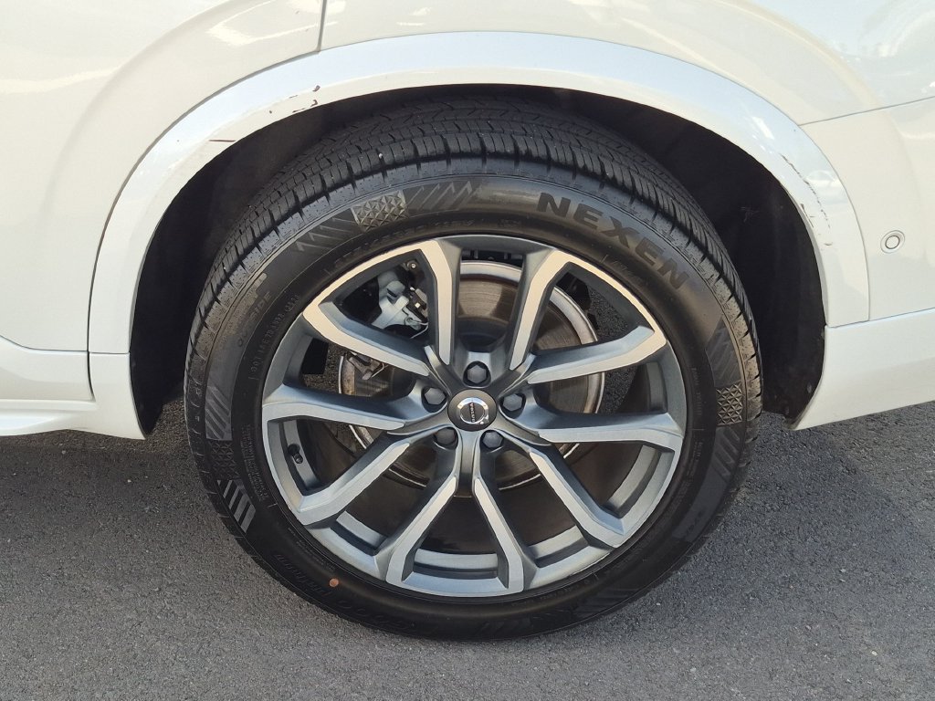 Used 2018 Volvo XC90 T6 Momentum w/ Convenience Package AWD/4WD image 30