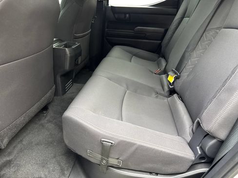 Used 2025 Toyota Tacoma SR AWD/4WD image 33