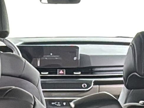 New 2026 Kia Carnival LXS image 18