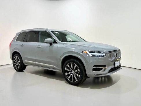 Used 2024 Volvo XC90 B5 Core w/ Protection Package Premier AWD/4WD image 10