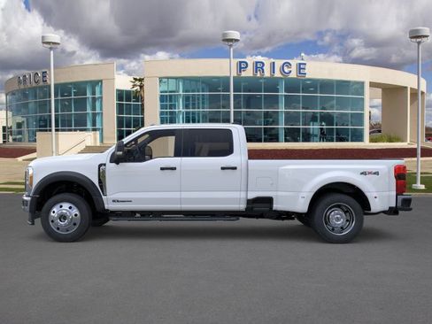 New 2026 Ford F450 XL w/ 360-Degree Camera Package image 3